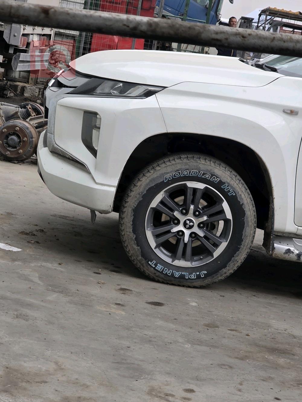 ميتسوبيشي L200